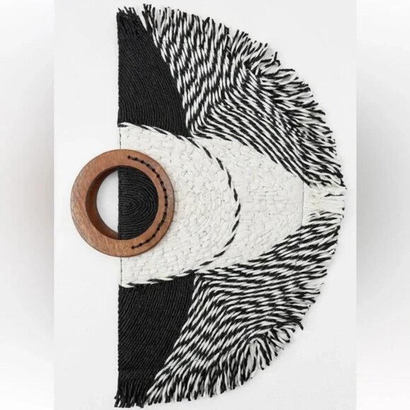 ZARA WOVEN FAN SHAPED BAG - Picture 1 of 5